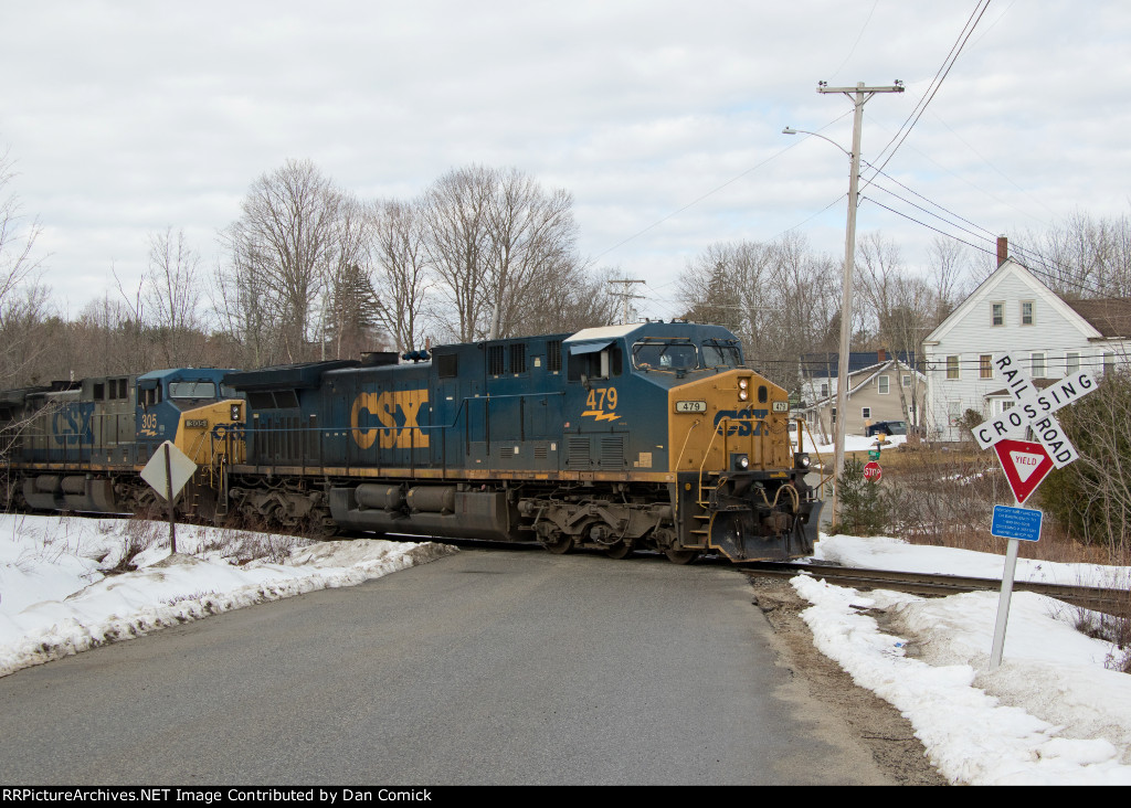 CSXT 479 Leads M426 at Barrel Shop Rd. 